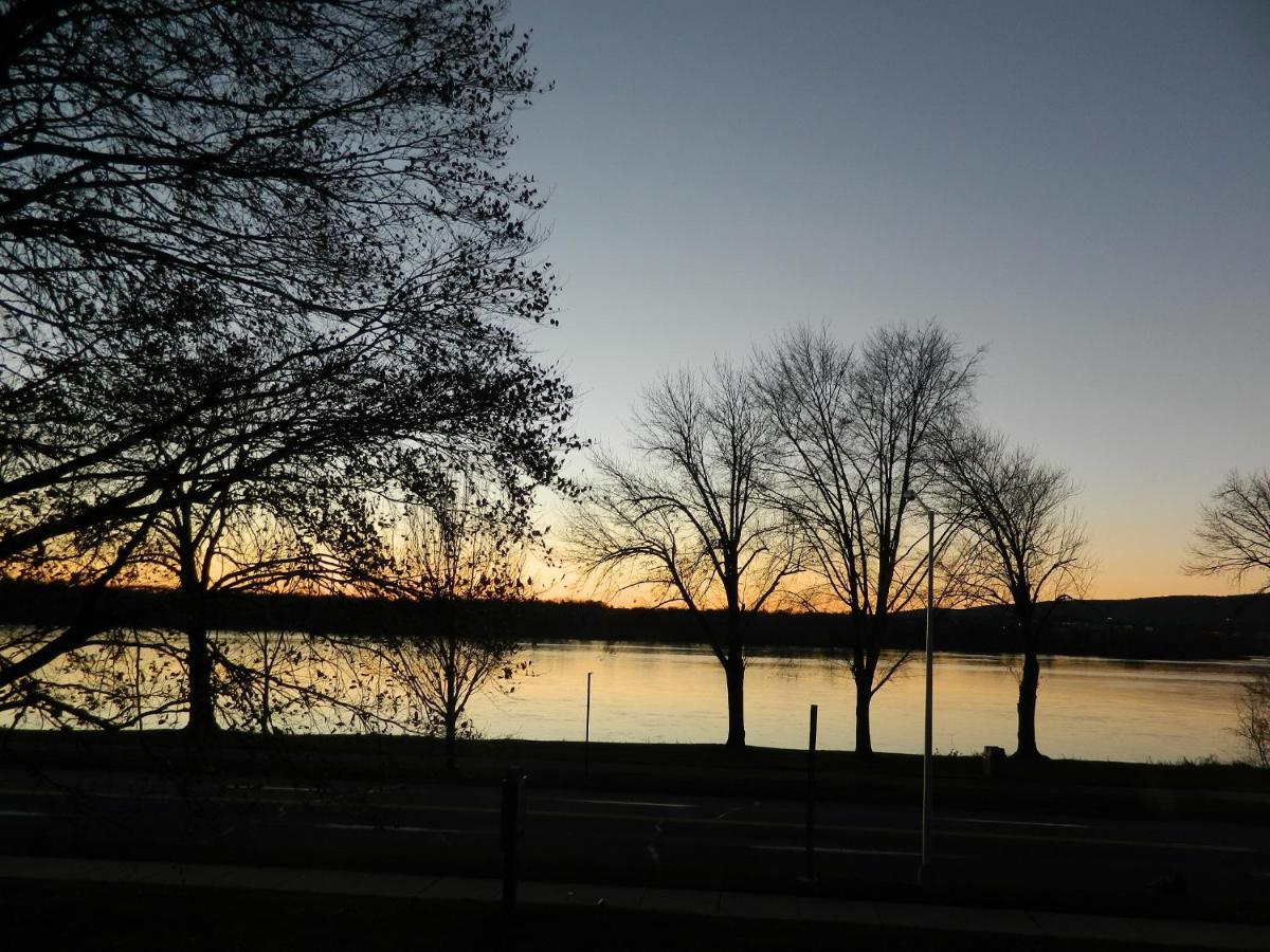 The Manor On Front Bed & Breakfast Harrisburg Luaran gambar