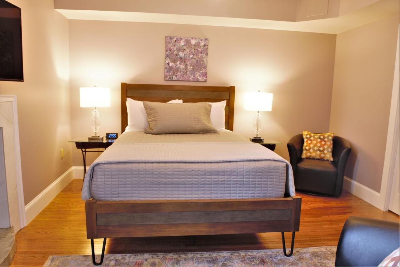 The Manor On Front Bed & Breakfast Harrisburg Bilik gambar