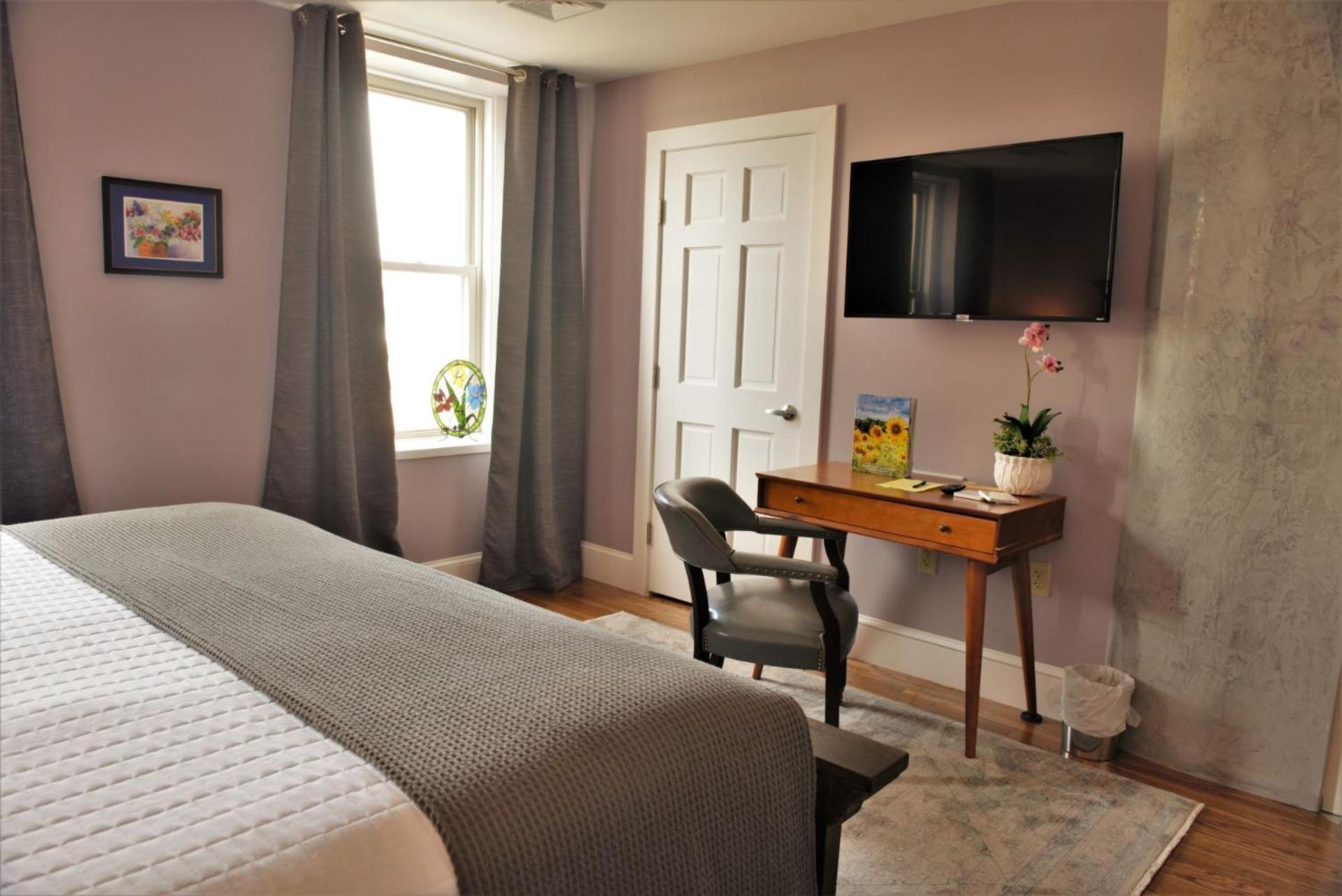 The Manor On Front Bed & Breakfast Harrisburg Bilik gambar
